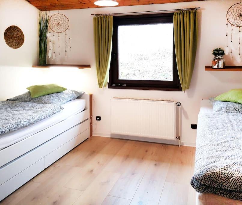 Ferienhaus Lena Im Sauerland Direkt Am Hennesee 메체데 외부 사진